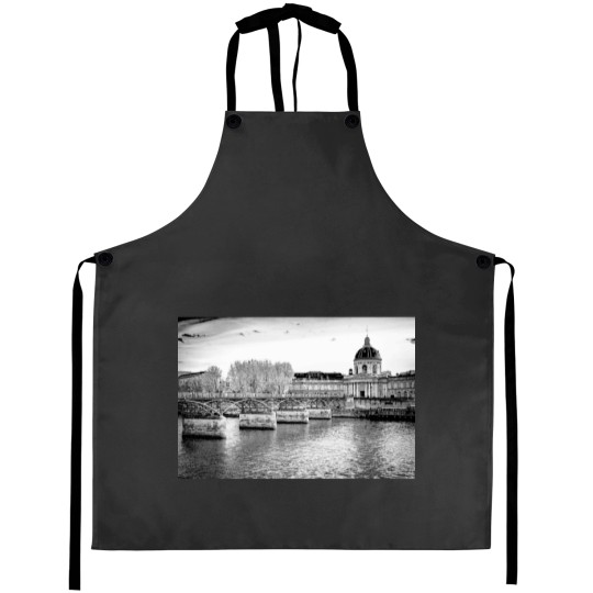 Discover The Iconic Pont des Arts or Passerelle des Arts is a pedestrian bridge in Paris Aprons