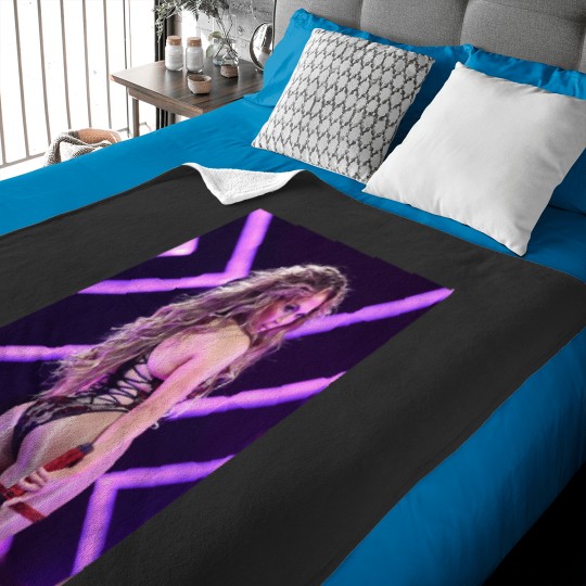 Discover Jennifer Lopez  8 Baby Blankets