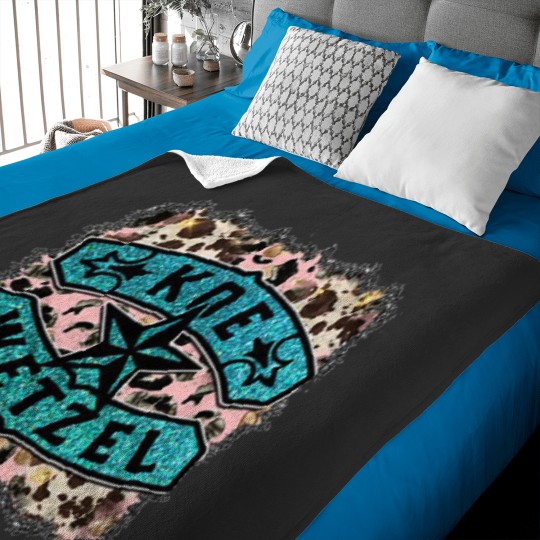 Discover Koe Wetzel - Koe Wetzel Baby Blankets