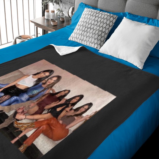 Discover Kardashian sisters Baby Blankets