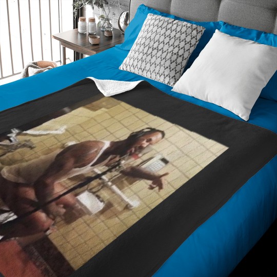 Discover Funny Lebron James Meme  Classic T-Shirt Baby Blankets