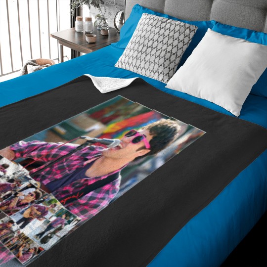 Discover Darren Criss Live - Third Street Promenade Classic T-Shirt Baby Blankets