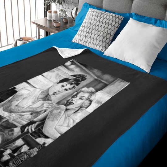Discover Marilyn Monroe and Audrey Hepburn vintage design Baby Blankets