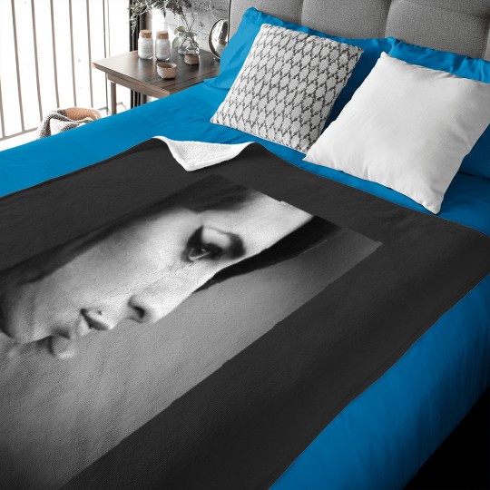 Discover Sexy Amy Baby Blankets