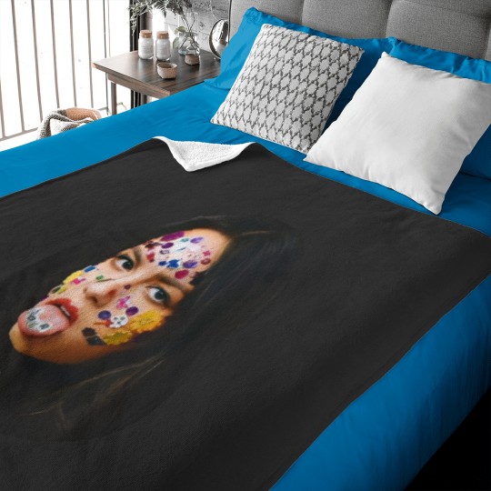 Discover Olivia Rodrigo Stick Face Vintage Baby Blankets