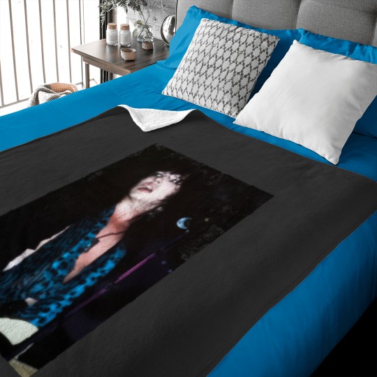 Discover Tom Keifer Cinde Fitted VNeck Baby Blankets