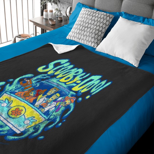 Discover Scooby-Doo Mystery Machine Portal Group Shot Pullover Baby Blankets