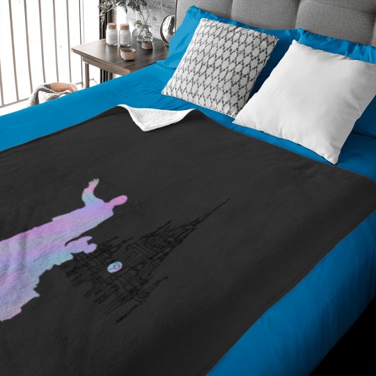 Discover 50th anniversary castle and statue Baby Blankets