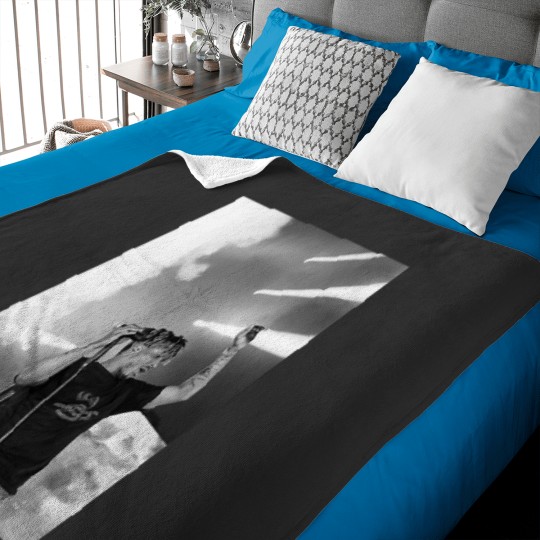 Discover Thousand Fans Wrld Baby Blankets