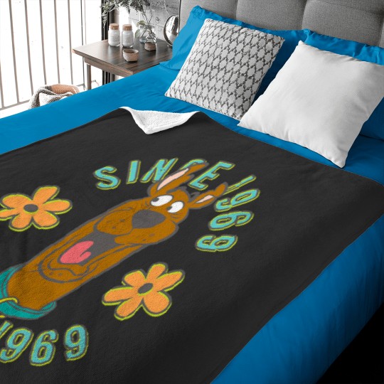 Discover ScoobyDoo In the Middle Baby Blankets
