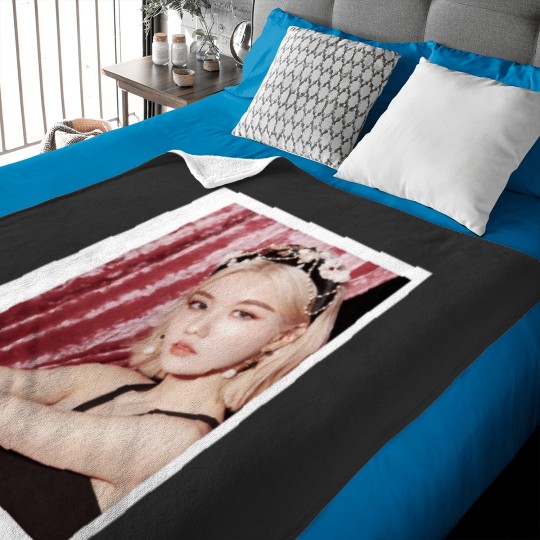 Discover KWON EUNBI Baby Blankets