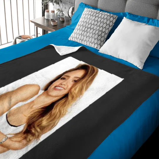 Discover Jessica Alba Baby Blankets