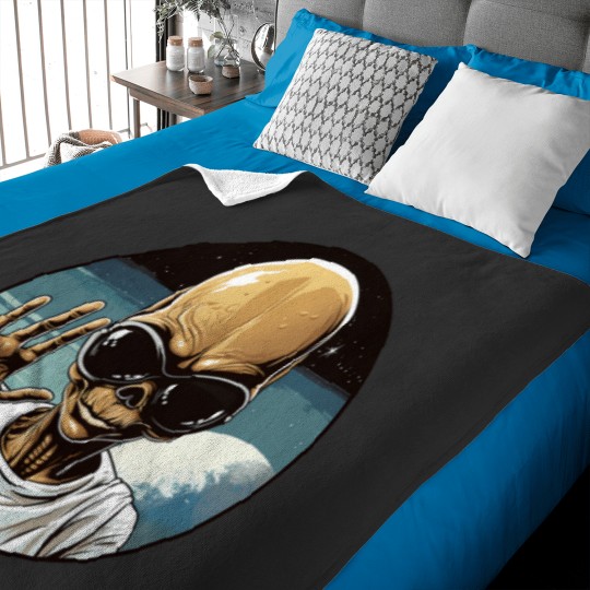Discover Alien Vintage 5365 Baby Blankets