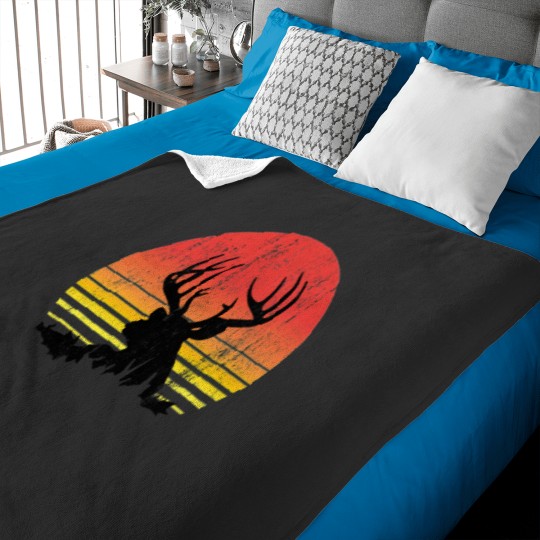Discover Buck Deer At Sunset Worn Look Essential T-Shirt Baby Blankets