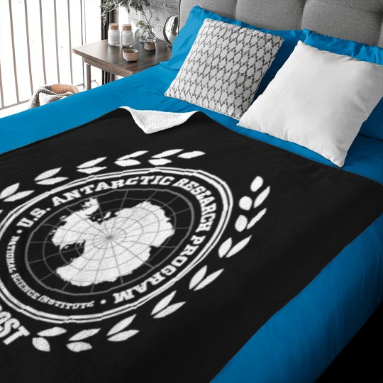 Discover Pop T-Shirt Baby Blankets