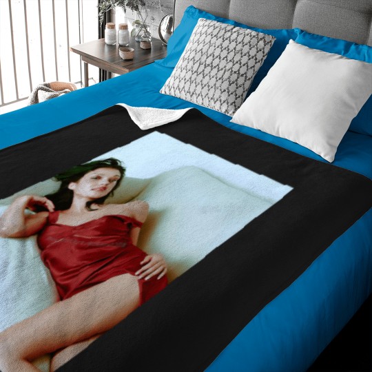 Discover Jessica Alba Hot T-Shirt Baby Blankets