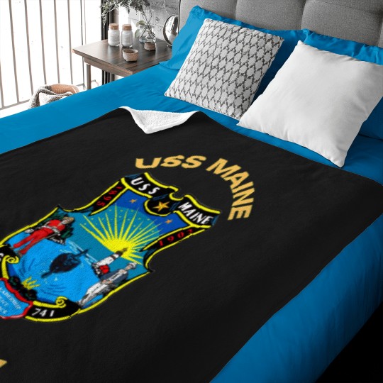 Discover USS Maine (SSBN-741) Crest For Dark Colors   T-Shirt Baby Blankets