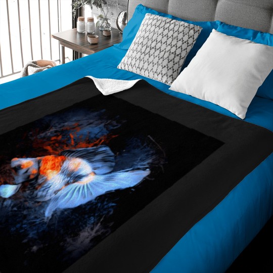 Discover A Glowing Ryukin Goldfish Portrait T-Shirt Baby Blankets