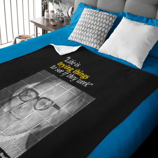 Discover Ray-Bradbury'S-Portrait-With-A-Creativity-Quote-(Inverse)---Copy T-Shirt Baby Blankets
