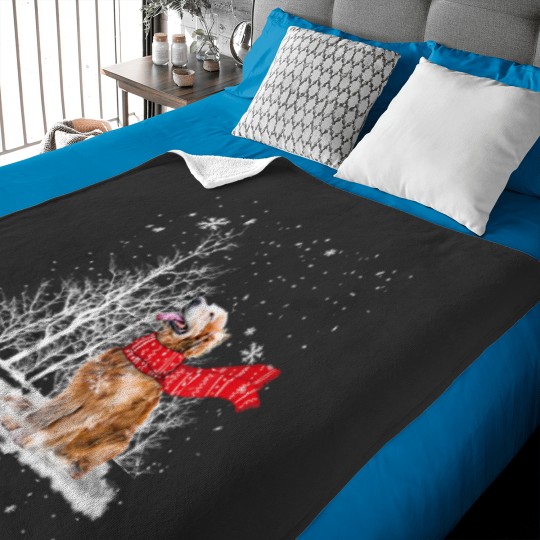Discover Golden Retriever Is Watching The Snow Falls Christ Baby Blankets