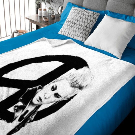 Discover G-Dragon (13) Baby Blankets