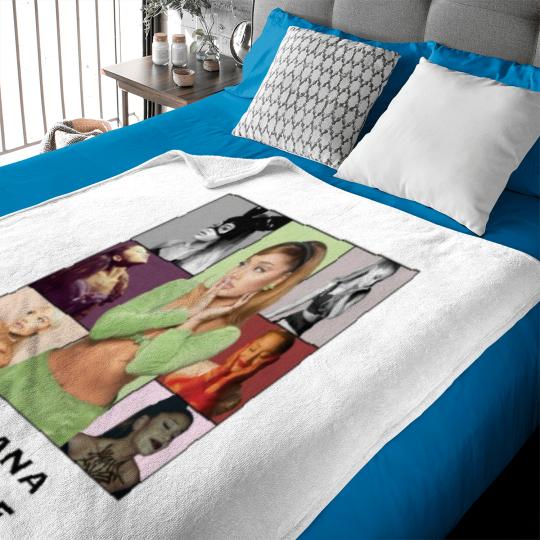 Discover Arìana Grànde Singing Ariana Sweatshirt Baby Blankets