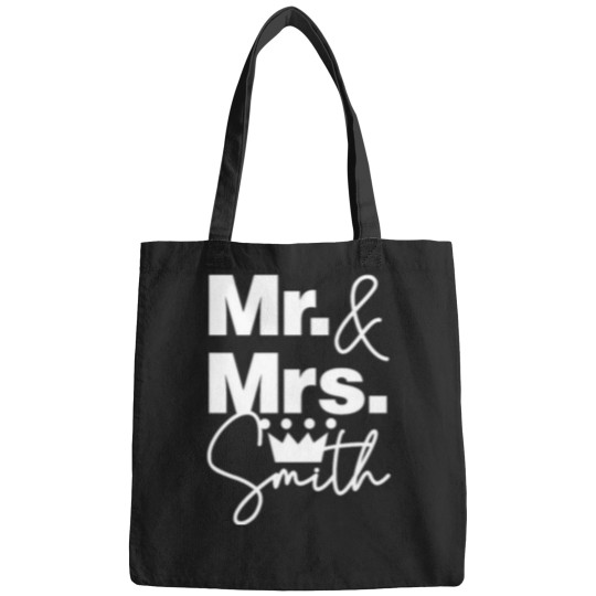 Discover We are mrs and Mrs Smith Lovely Family Fitted Bags