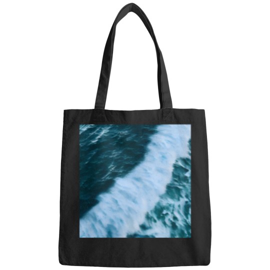 Discover 6297 Blue Ocean Waves 18 Active T-Shirt Bags