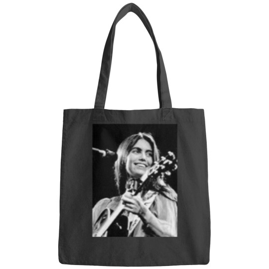 Discover Emmylou Harris - Album Classic Bags