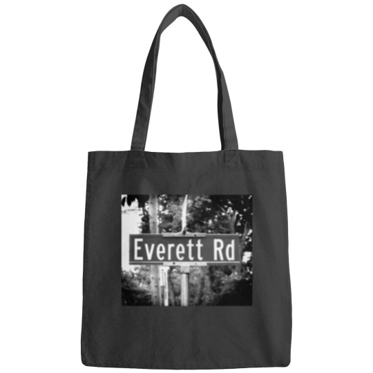 Discover A Street Sign Named Everett Bags