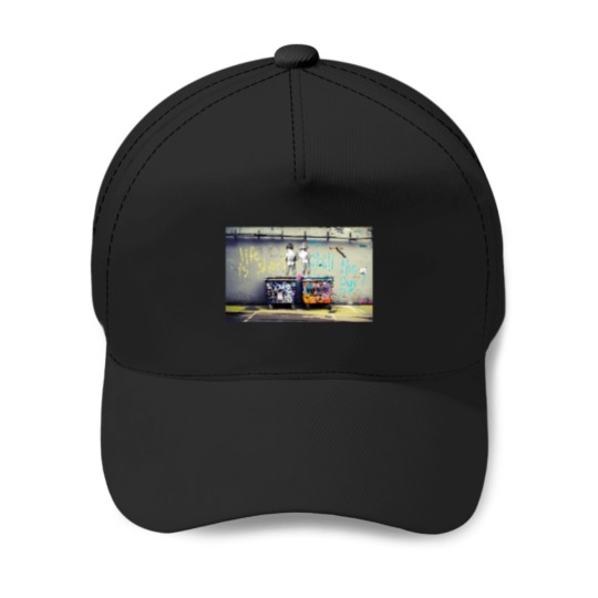 Discover Banksy-Chill-The-Duck-Out T-Shirt Baseball Caps