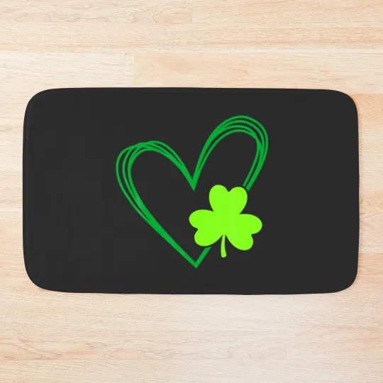 Discover Happy St Patrick's Day Irish Shamrock Heart Men Wo Bath Mats
