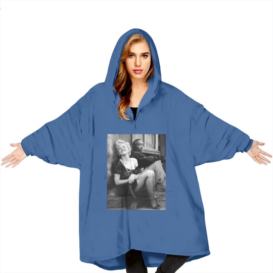 Discover Tupac Marilyn Monroe Hiphop Legend Blanket Hoodies