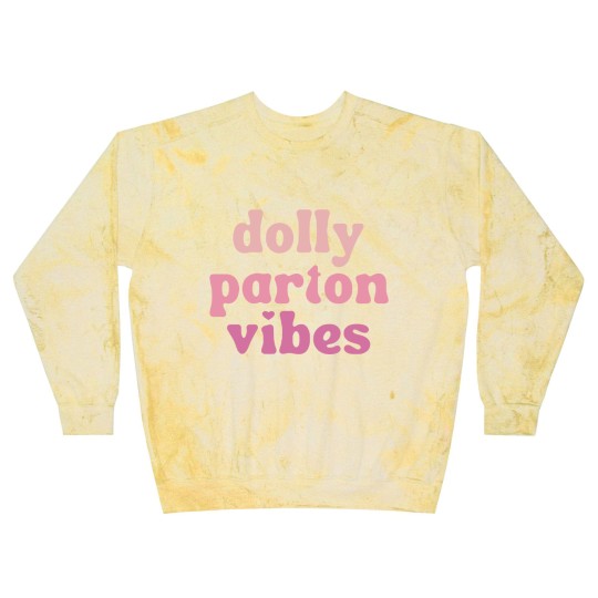 Discover Dolly Parton Vibes Blast Sweatshirts | Dolly Parton Blast Sweatshirts for Women | Unisex Graphic Blast Sweatshirts | Retro Dolly Blast Sweatshirts | Country Retro Style Blast Sweatshirts