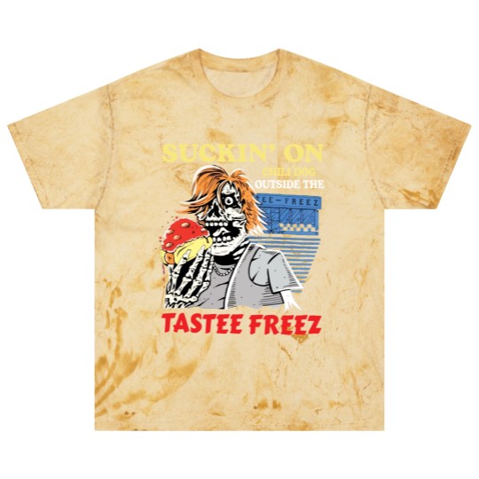 Discover Suckin’ on chili dog outside the tastee freez Blast T Shirts