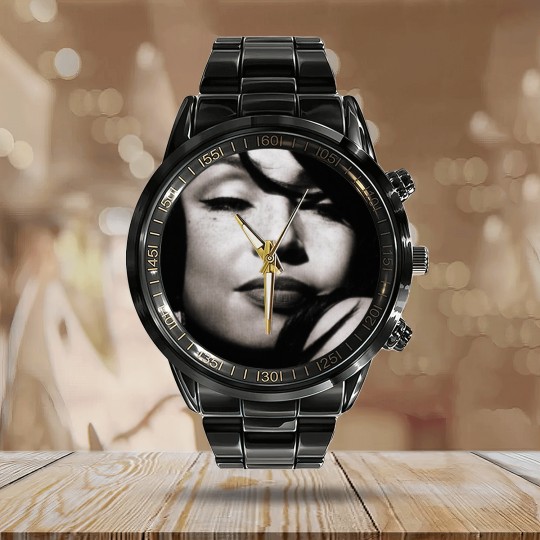 Discover Sade Adu Calendar Steel Band Watch