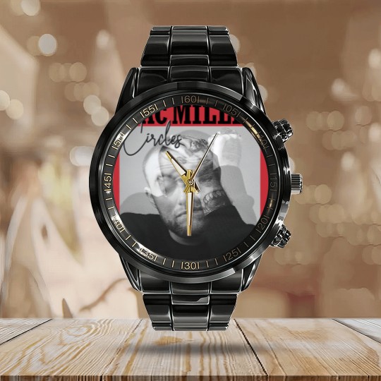 Discover macmiller Circles Calendar Steel Band Watch