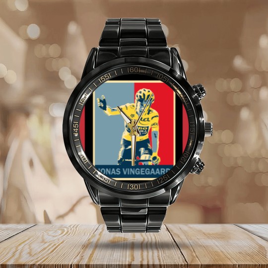 Discover jonas vingegaard Calendar Steel Band Watch
