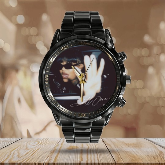 Discover Summer Walker Calendar Steel Band Watch