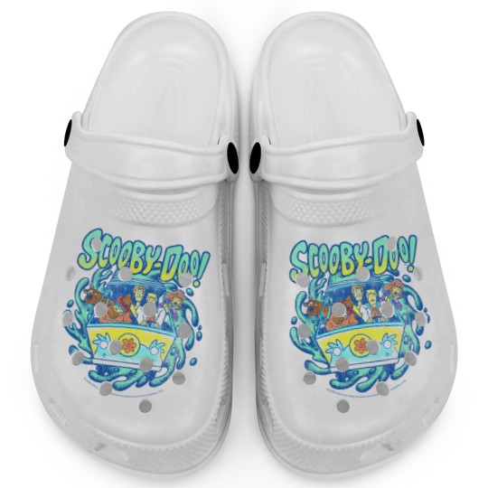 Discover Scooby-Doo Mystery Machine Portal Group Shot Pullover Clogs