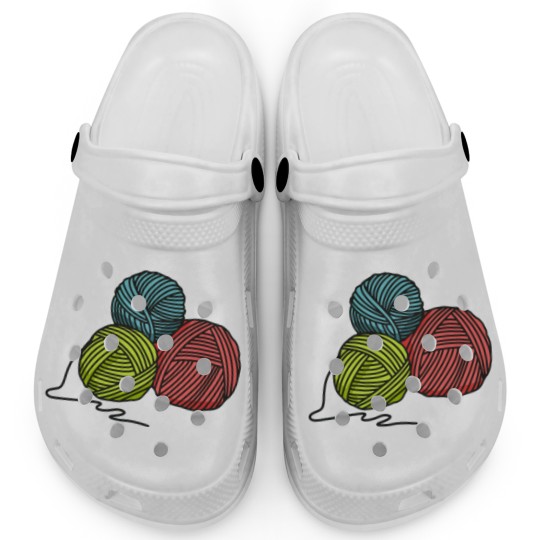 Discover yarn Clogs