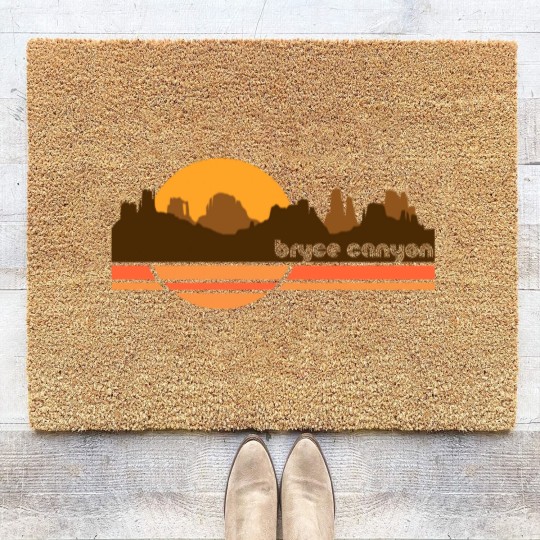 Discover Bryce Canyon 70s Retro Tourist Souvenir - Bryce Canyon - Coir Doormats