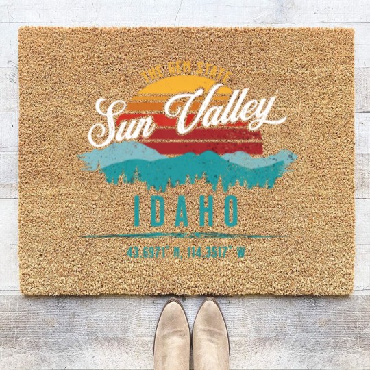 Discover Retro Sun Valley Idaho Vintage Mountains Sun Souve Coir Doormats