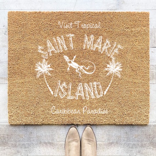 Discover Saint Marie Tourist Fitted Scoop Coir Doormats