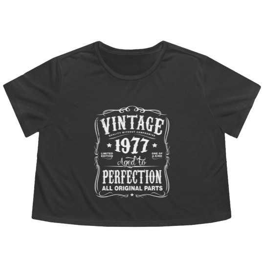 Discover Vintage Made In 1977 41st Birthday Flowy Cropped Tees