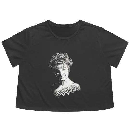 Discover Laura V2 - Twin Peaks - Flowy Cropped Tees