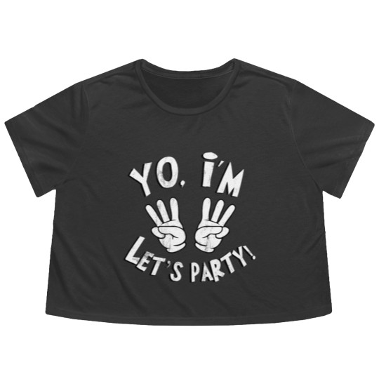 Discover Yo, I'M Six. Let'S Party! 6 Birthday Boy Flowy Cropped Tees