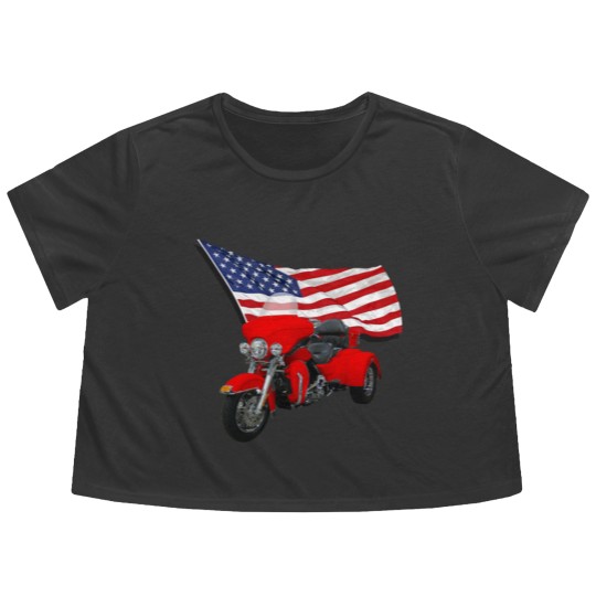 Discover Trike with Flag Flowy Cropped Tees