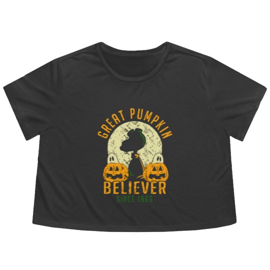 Discover Great Pumpkin Believer Flowy Cropped Tees