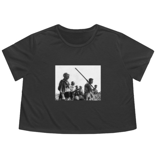 Discover Seven Samurai - Seven Samurai - Flowy Cropped Tees